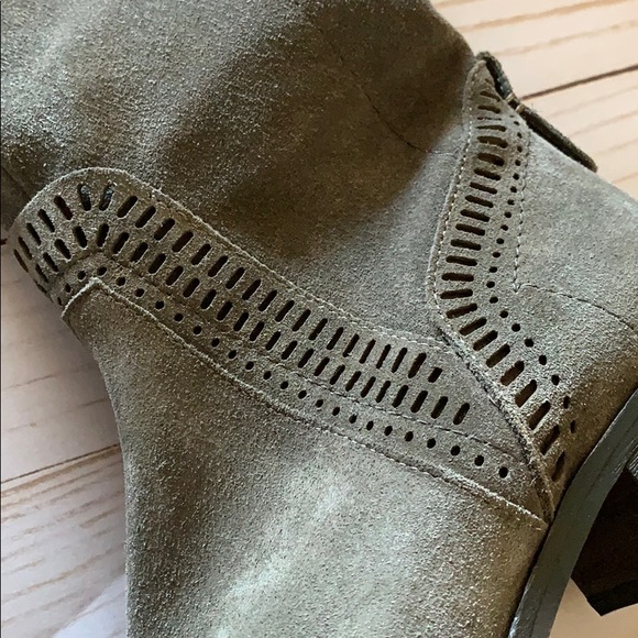 NEW ✨VINCE CAMUTO Karinda Over The Knee Boot - Picture 5 of 8